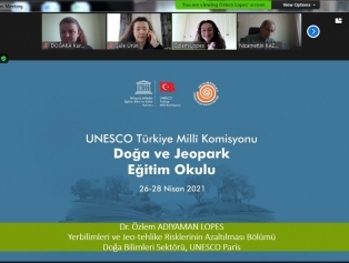 UNESCO Türkiye Milli Komisyonu koordinasyonu tarafından 26-28 Nisan 2021 tarihlerinde “Doğa ve Jeopark Eğitim Okulu Programı” düzenlendi. Galeri