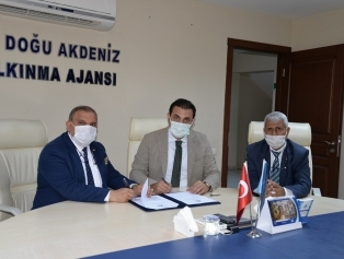Reyhanlı Humusunun Coğrafi İşaret Tescili Sözleşmesi DOĞAKA ve Reyhanlı Ticaret ve Sanayi Odası Arasında İmzalandı. Galeri