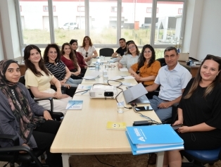 Doğu Akdeniz Kalkınma Ajansı Personeline Yönelik Hizmet İçi Proje Döngüsü Yönetimi (PCM) Eğitimi Düzenlendi. Galeri