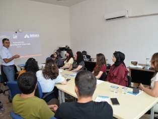 Doğu Akdeniz Kalkınma Ajansı Personeline Yönelik Hizmet İçi Proje Döngüsü Yönetimi (PCM) Eğitimi Düzenlendi. Galeri