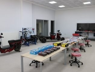 Doğu Akdeniz Kalkınma Ajansı Koordinasyonunda Sanayi Ve Teknoloji Bakanlığı Tarafından Desteklenen İskenderun Teknik Üniversitesi (İSTE) Mesleki Eğitim Merkezinde Eğitimler Başladı Galeri
