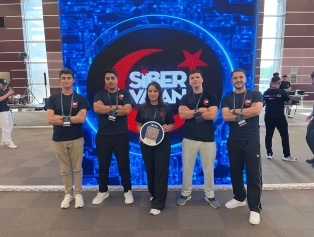 Siber Vatan 2026 Final Yarışması Büyük Coşkuyla Tamamlandı Galeri
