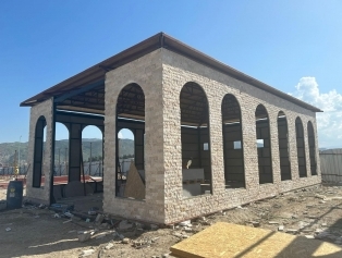 DOĞAKA'nın desteğiyle hayata geçirilecek olan Hatay Lezzetleri Çarşısı bölgenin en seçkin gastronomi işletmelerine ev sahipliği yapmaya hazırlanıyor. Galeri