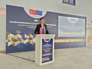 Ajansımızın koordinasyonunda yürütülen “Kahramanmaraş Altın ve Mücevher Merkezi” projesinin tanıtım toplantısı ve “Tasarım ve 3D Modelleme Merkezi” ziyareti gerçekleştirildi. Galeri