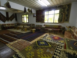 Karatepe Kilimi Coğrafi İşaretli Ürün Olarak Tescillendi Galeri