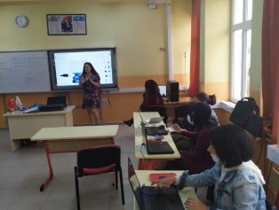İskenderun İlçe Mili Eğitim Müdürlüğü’nün Teknik Destek Projesi kapsamında Robotik Kodlama Eğitimi verildi. Galeri