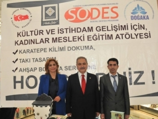 Mutlu Kadın Mesleki Eğitim Atölyesi Kursiyerleri Avm' De Sergi Açtı Galeri