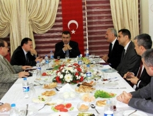 Doğu Akdeniz Kalkınma Ajansı'nın Sosyal Destek Programı Kapsamında Kabul Edilen Sporda Buluşalım Ve Yarınlar İçin Isimli Projelerin Açılışı Yapıldı Galeri