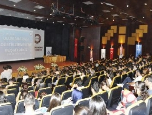Doğaka, Mustafa Kemal Üniversitesinin İşbirliği İle Hatay'da Uluslararası Lojistik Zirvesi'ni Gerçekleştirdi Galeri