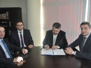 “Yenilenebilir Solar Enerji Üretim Potansiyelinin Ortaya Çıkarılmasına Yönelik Yazılım Geliştirme” Projesi İçin İmzalar Atıldı. Galeri