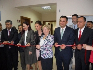 2013 Yılı Sodes '' Hayata Dokunan Terapötik Oyuncaklar Projesi '' Oluşturulan Ve Içerisinde 200 Farklı Oyuncağın Yer Aldığı '' Terapötik Oyuncak Müzesi '' Açıldı. Galeri