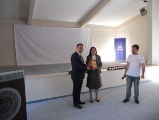 2013 Yılı Sodes '' Hayata Dokunan Terapötik Oyuncaklar Projesi '' Oluşturulan Ve Içerisinde 200 Farklı Oyuncağın Yer Aldığı '' Terapötik Oyuncak Müzesi '' Açıldı. Galeri
