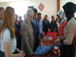 Sodesle  Üreten Kadınlarımız El Emeği Göz Nuru Ürünlerinin Sergisi Açıldı Galeri