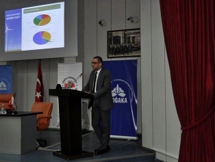 Hatay’da Doğaka, Lisanssız Elektrik Üretimi Derneği (li-der) İşbirliği ile  “ Yenilenebilir Enerji Konferansı ” Düzenlendi. Galeri