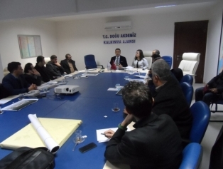 Bölgemiz Mobilyacılık Sektörünün Temsil Edileceği CNR IMOB 2016 Uluslararası Mobilya Fuarı Hazırlık ve Değerlendirme Toplantısı DOĞAKA Koordinasyonunda Hatay’da Düzenlendi. Galeri