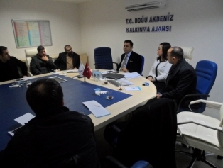 Bölgemiz Mobilyacılık Sektörünün Temsil Edileceği CNR IMOB 2016 Uluslararası Mobilya Fuarı Hazırlık ve Değerlendirme Toplantısı DOĞAKA Koordinasyonunda Hatay’da Düzenlendi. Galeri