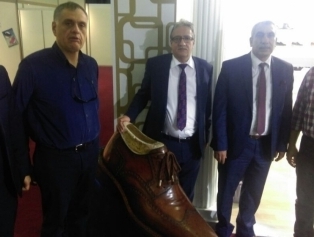 Bu Yıl 55’incisi Düzenlenen AYMOD 2016 Uluslararası Ayakkabı Kış Modası Fuarı’nda DOĞAKA Desteğiyle Firmalarımız Bölgemizi Temsil Etti. Galeri