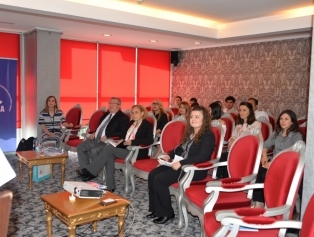 DOĞAKA Ev Sahipliğinde “Kurumsallaşma, İnovasyon ve Tasarım Semineri” Hatay ilinde Düzenlendi. Galeri