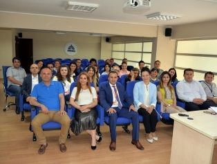DOĞAKA Koordinasyonunda Kalkınma Ajanslarının Katılımıyla “Kurumsal İtibar Yönetimi, Stratejik Müzakere Teknikleri ve Uygulamalı Protokol Kuralları Eğitimi” Düzenlendi. Galeri