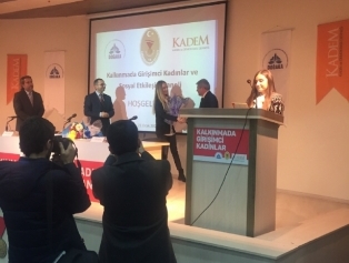 Kalkınmada Girişimci Kadınlar ve Sosyal Etkileşim Paneli, Kahramanmaraş’ta düzenlendi. Galeri