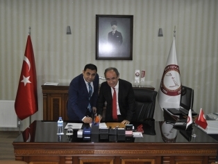 Mustafa Kemal Üniversitesi ile “Erasmus+ Projesi Yazma Eğitimi” Sözleşmesi İmzalandı Galeri