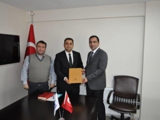 Göksun İlçe Gıda, Tarım ve Hayvancılık Müdürlüğü ile “Göksun Elması'nın Coğrafi İşaretinin Alınması Başvurusu” Proje Sözleşmesi İmzalandı Galeri