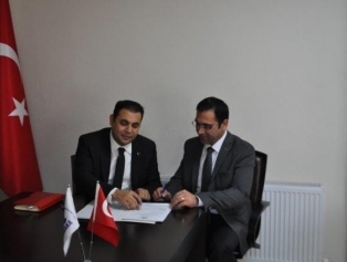 Göksun İlçe Gıda, Tarım ve Hayvancılık Müdürlüğü ile “Göksun Elması'nın Coğrafi İşaretinin Alınması Başvurusu” Proje Sözleşmesi İmzalandı Galeri