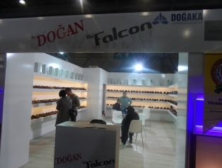 DOĞAKA ve ATSO İşbirliğinde Bölgemiz Ayakkabıcılık Firmalarının Desteklendiği “AYMOD 2017 Uluslararası Ayakkabı Kış Modası Fuarı” Kapılarını Açtı. Galeri