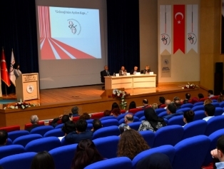 Osmaniye’de Yaşar Kemal Sempozyumu Düzenlendi Galeri
