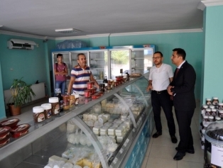 Süt ve Süt Ürünlerinde Kimyasal ve Mikrobiyolojik Analiz Yöntemlerinin Kavranılması Eğitimi Sözleşmesi İmzalandı  Galeri