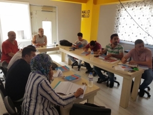 DOĞAKA, Hatay İl Milli Eğitim Müdürlüğü ve Uluslararası Çalışma Örgütü işbirliğinde Bölgemizde Temel Arapça Eğitimleri Gerçekleştiriliyor Galeri