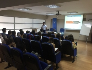 Hatay İl Sağlık Müdürlüğü’nün Gönüllü Genç Sağlık Liderleri ekibine yönelik olarak Proje Hazırlama (PCM) Eğitimi düzenlendi Galeri