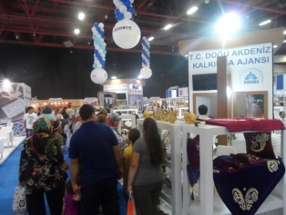 Ajansımız Koordinasyonunda Bölgemiz Yöresel ve Coğrafi İşaretli Ürünleri Antalya'da Yörex 2017 Yöresel Ürünler Fuarı'nda Tanıtıldı Galeri