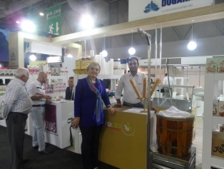 DOĞAKA Koordinasyonunda Bölgemiz Gıda Üreticileri İşbirliğinde Katılım Sağlanan “CNR FOOD İSTANBUL 2017 Uluslararası Gıda Fuarı” Kapılarını Ziyaretçilerine Açtı Galeri