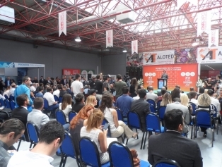 DOĞAKA Koordinasyonunda Bölgemiz Gıda Üreticileri İşbirliğinde Katılım Sağlanan “CNR FOOD İSTANBUL 2017 Uluslararası Gıda Fuarı” Kapılarını Ziyaretçilerine Açtı Galeri