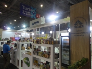 DOĞAKA Koordinasyonunda Bölgemiz Gıda Üreticileri İşbirliğinde Katılım Sağlanan “CNR FOOD İSTANBUL 2017 Uluslararası Gıda Fuarı” Kapılarını Ziyaretçilerine Açtı Galeri