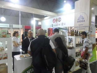 DOĞAKA Koordinasyonunda Bölgemiz Gıda Üreticileri İşbirliğinde Katılım Sağlanan “CNR FOOD İSTANBUL 2017 Uluslararası Gıda Fuarı” Kapılarını Ziyaretçilerine Açtı Galeri