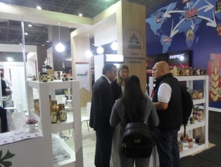 DOĞAKA Koordinasyonunda Bölgemiz Gıda Üreticileri İşbirliğinde Katılım Sağlanan “CNR FOOD İSTANBUL 2017 Uluslararası Gıda Fuarı” Kapılarını Ziyaretçilerine Açtı Galeri
