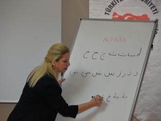 DOĞAKA Ev Sahipliğinde Bölgemizdeki Kurum ve Kuruluşlarında Görevli Personele Yönelik Düzenlenen “Temel Arapça Eğitimleri” Başladı Galeri