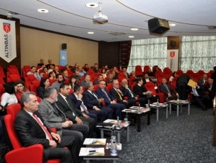 İskenderun’da Aile Şirketlerinde Kurumsallaşma Paneli Düzenlendi. Galeri