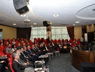 İskenderun’da Aile Şirketlerinde Kurumsallaşma Paneli Düzenlendi. Galeri