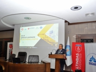 İskenderun’da Aile Şirketlerinde Kurumsallaşma Paneli Düzenlendi. Galeri