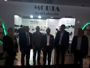 DOĞAKA Koordinasyonunda Bölgemiz Ayakkabı Üreticilerinin Katılım Sağladığı AYMOD 2018 Uluslararası Ayakkabı Moda Fuarı Kapılarını Açtı Galeri
