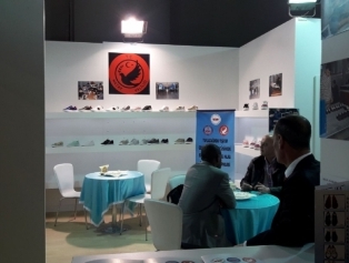 DOĞAKA Koordinasyonunda Bölgemiz Ayakkabı Üreticilerinin Katılım Sağladığı AYMOD 2018 Uluslararası Ayakkabı Moda Fuarı Kapılarını Açtı Galeri