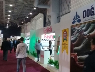 DOĞAKA Koordinasyonunda Bölgemiz Ayakkabı Üreticilerinin Katılım Sağladığı AYMOD 2018 Uluslararası Ayakkabı Moda Fuarı Kapılarını Açtı Galeri