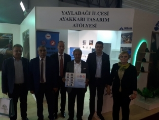 DOĞAKA ve ATSO İşbirliğinde AYMOD 2018 Uluslararası Ayakkabı Modası Fuarı’nda Bölgemiz Temsil Edildi Galeri