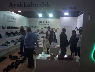 DOĞAKA ve ATSO İşbirliğinde AYMOD 2018 Uluslararası Ayakkabı Modası Fuarı’nda Bölgemiz Temsil Edildi Galeri