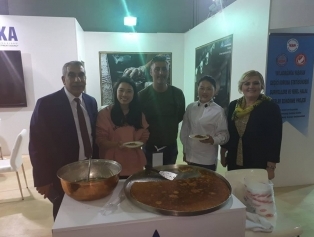 DOĞAKA ve ATSO İşbirliğinde AYMOD 2018 Uluslararası Ayakkabı Modası Fuarı’nda Bölgemiz Temsil Edildi Galeri
