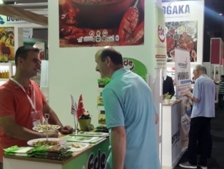 DOĞAKA ve Bölgemiz Ticaret ve Sanayi Odaları İşbirliği ve Koordinasyonunda Gıda Üreticilerimiz “CNR FOOD İSTANBUL 2018 Uluslararası Gıda Fuarı”na Çıkarma Yaptı Galeri