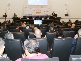 Kahramanmaraş’ta 3. Uluslararası Tekstil Zirvesi başladı. Galeri